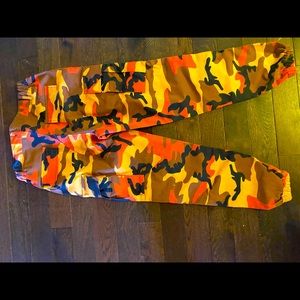 Camouflage cargo sweatpants